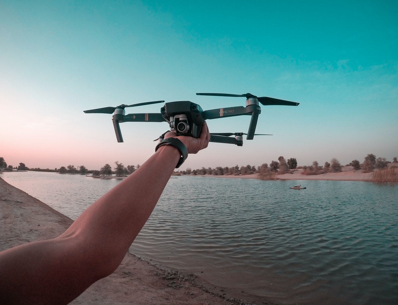 Drone Academy te enseña cómo se debe pilotar un dron