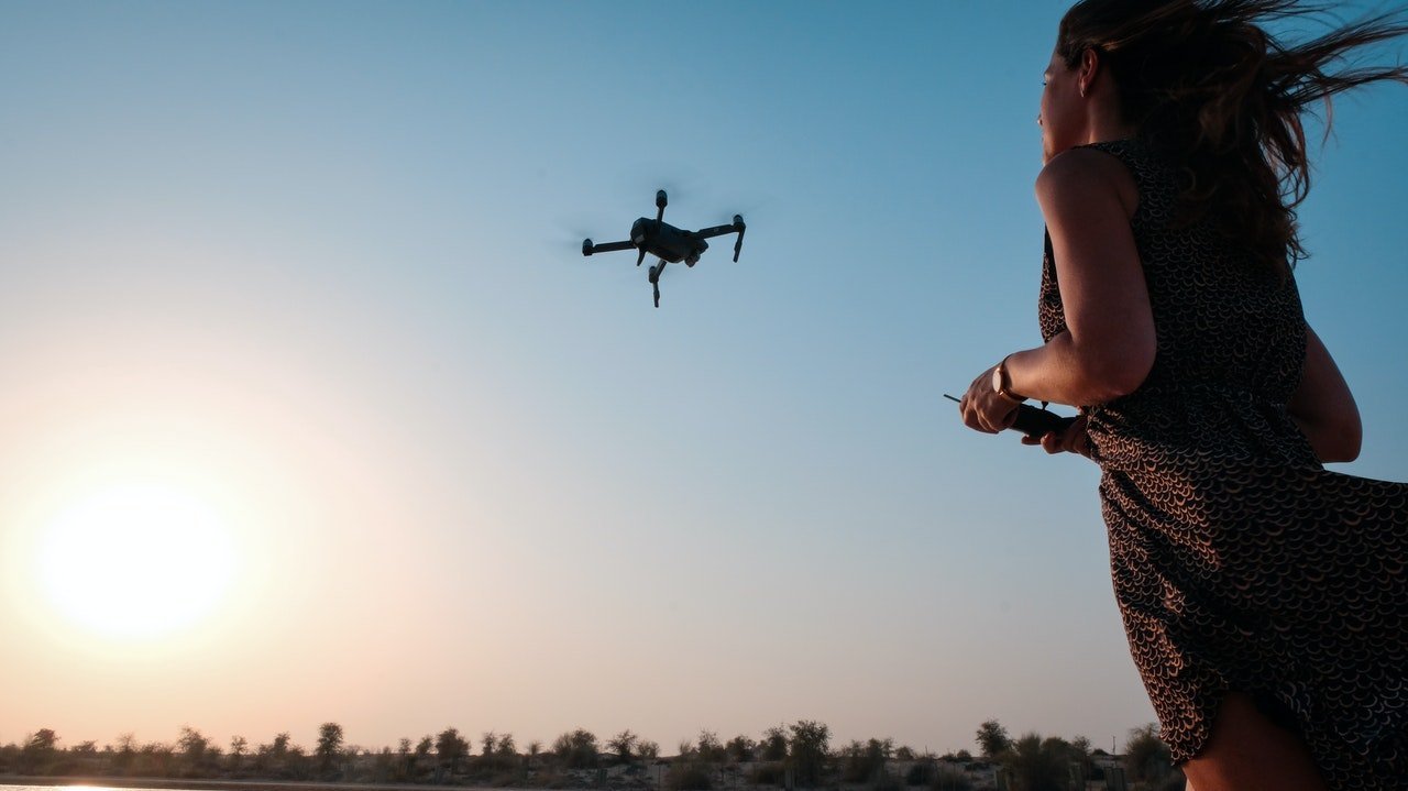 Como ganhar dinheiro com drone: veja 8 maneiras de lucrar no mercado