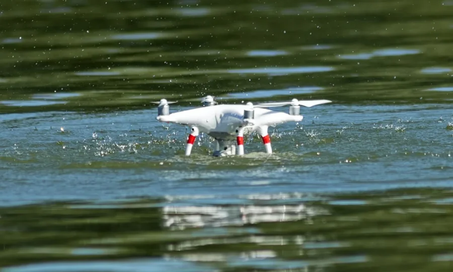 Drone caiu na água? A gente te explica o que fazer