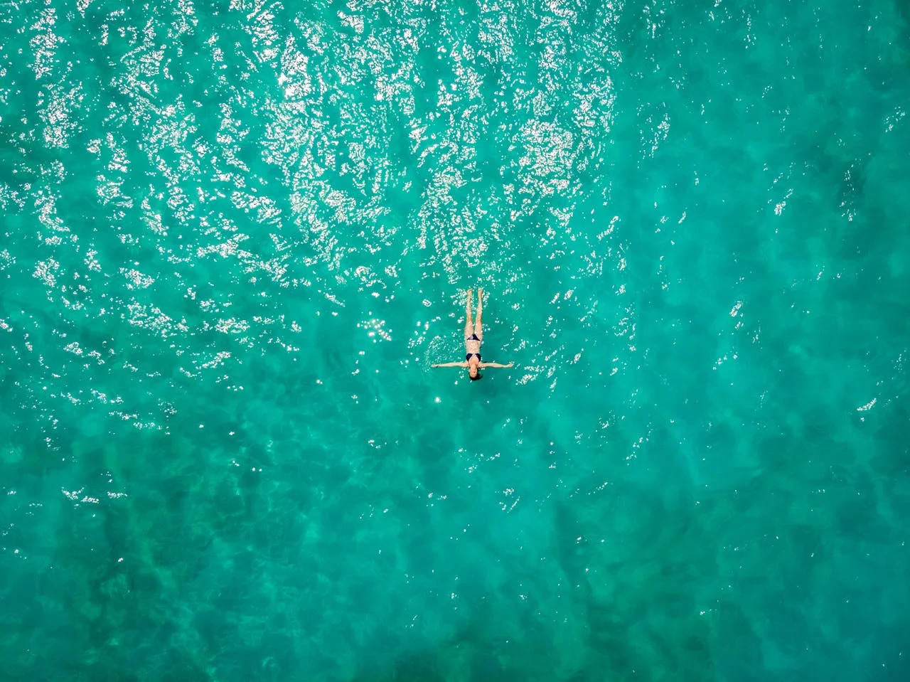 Não voe com seu drone próximo da água, a gente explica o porquê