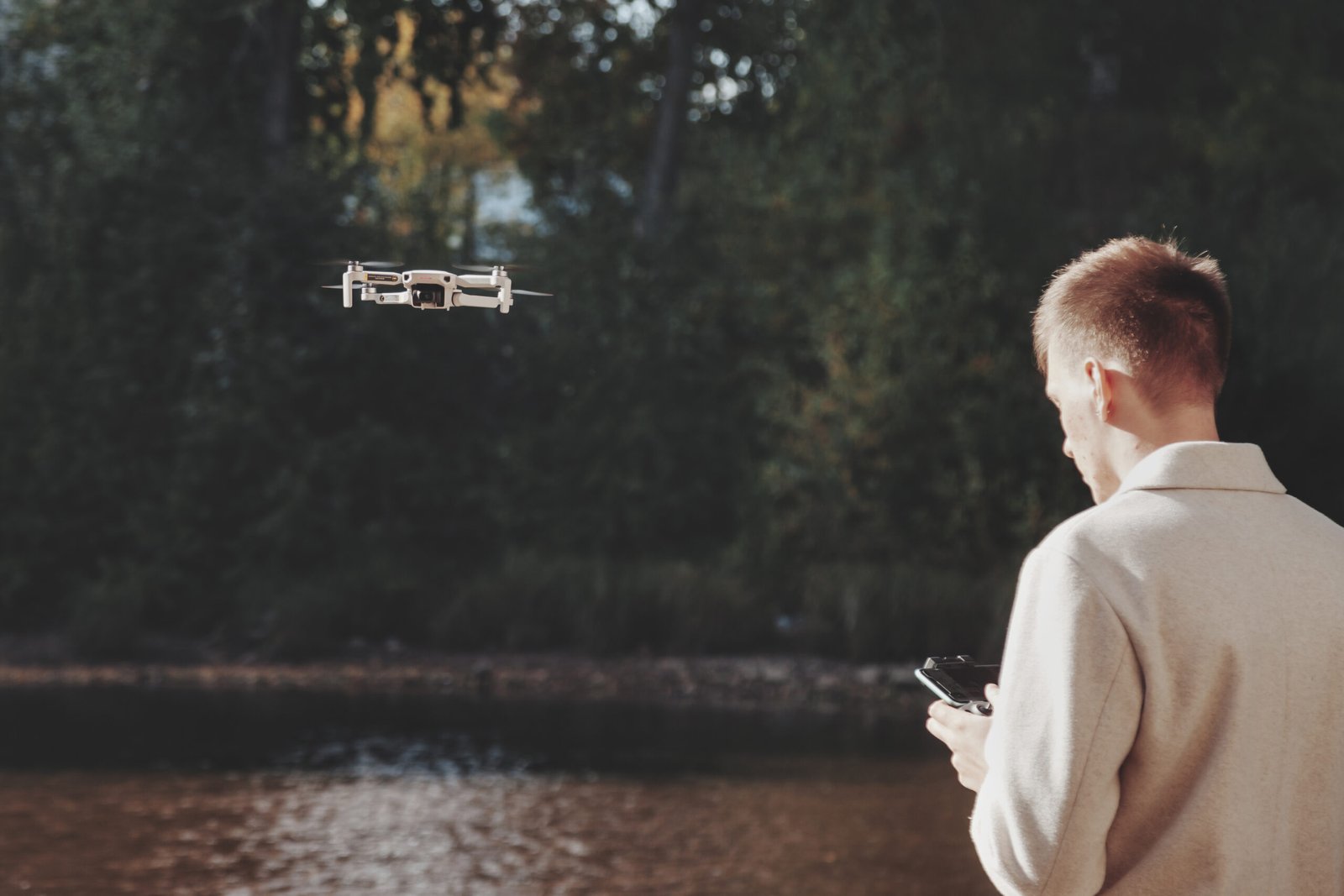 Qual o melhor drone para iniciantes? 5 opções em 2026